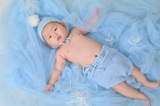 内江宝宝要不要穿袜子